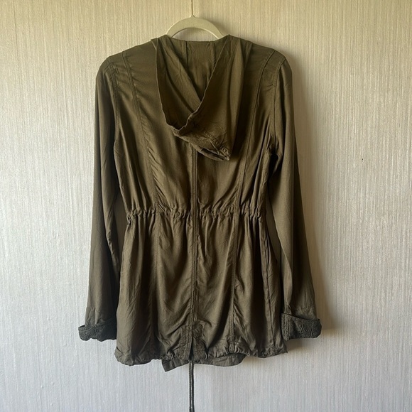 Buckle Olive  Coat - Picture 11 of 11